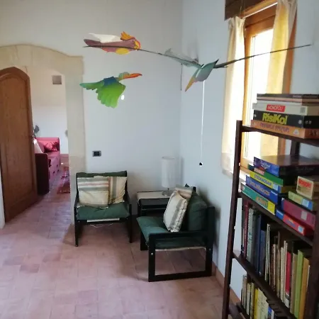 Casa Delle Meridiane 2 بيت ضيافة Canicattini Bagni